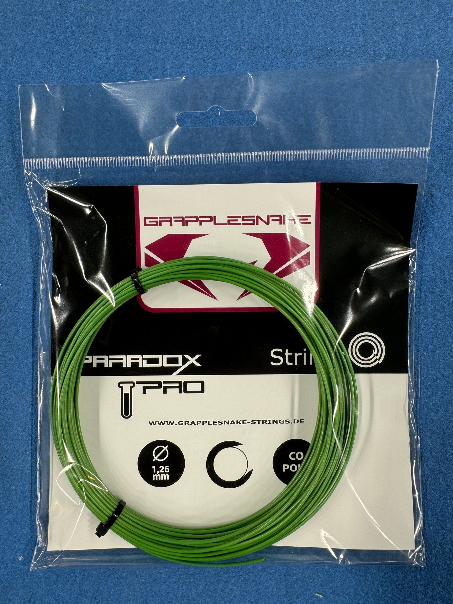 A Grapplesnake Paradox Pro tennisstring set